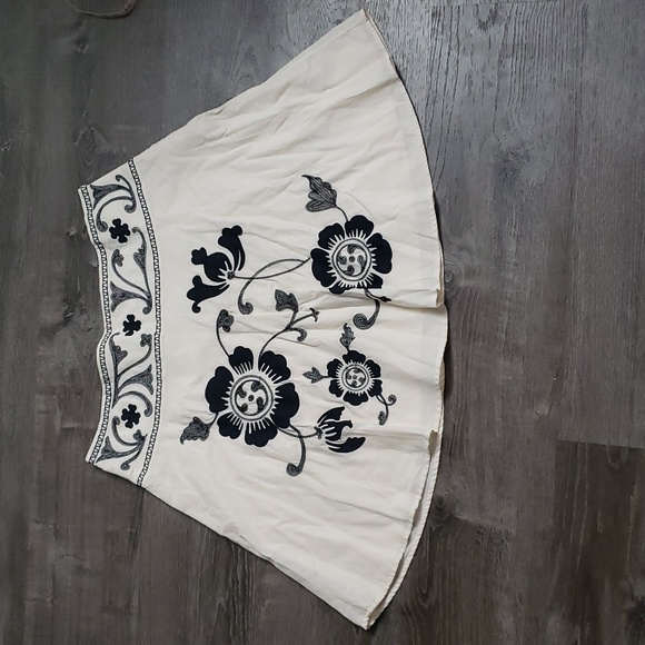 Bandolino Skirts Bandalino 0 Cotton Embroidered Floral Skirt Sz 16